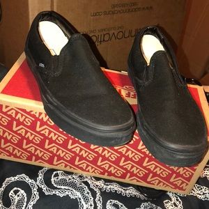 BRAND NEW Black vans